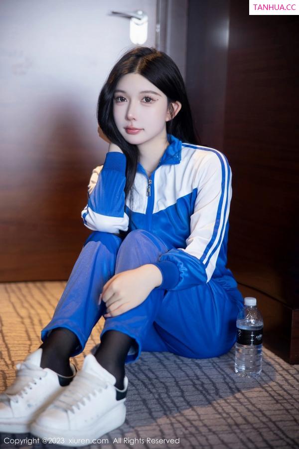  [XiuRen]高清写真图 2023.04.28 No.6660 林珊珊 运动服美腿第11张图片
